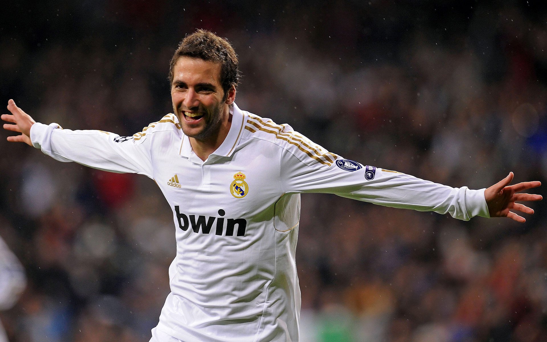 关键时刻紧张的篮球明星